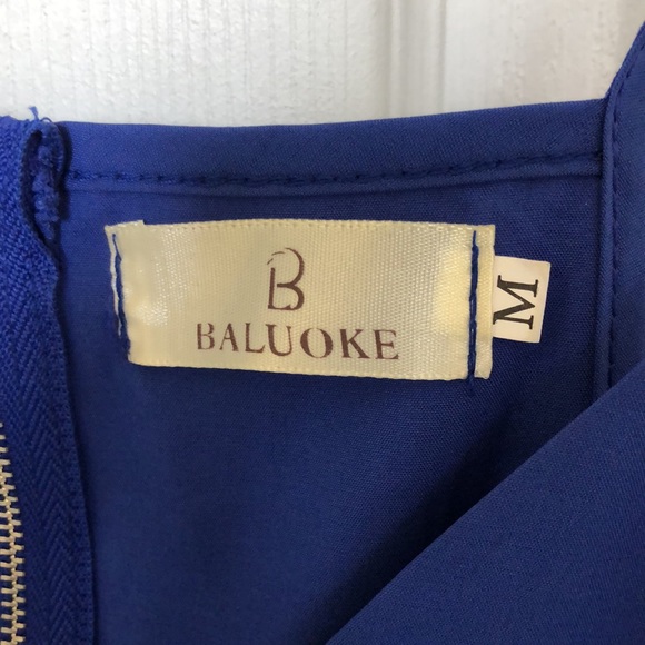 Robe - Picture 4 of 4